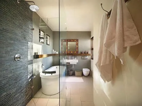 Apartment 17 Geneva Lower Camps Bay South Africa